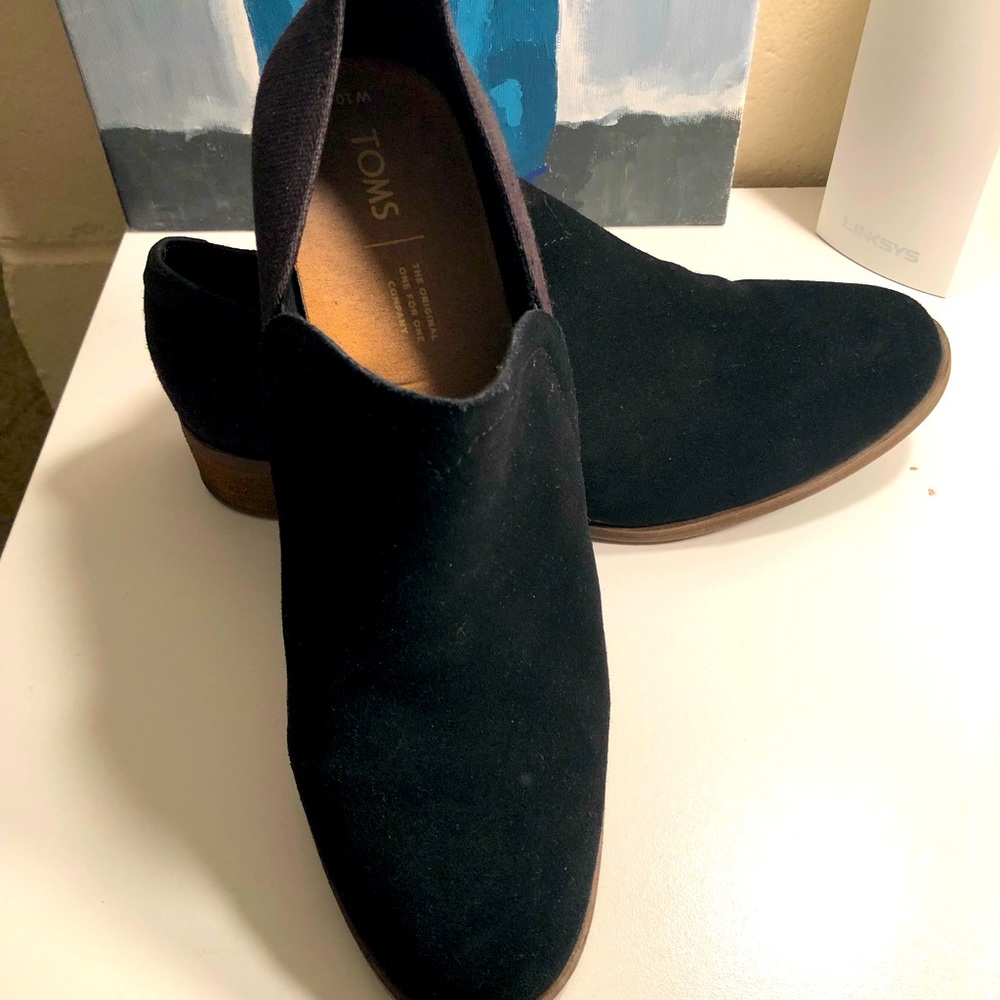 Tom’s Shaye Low Heel